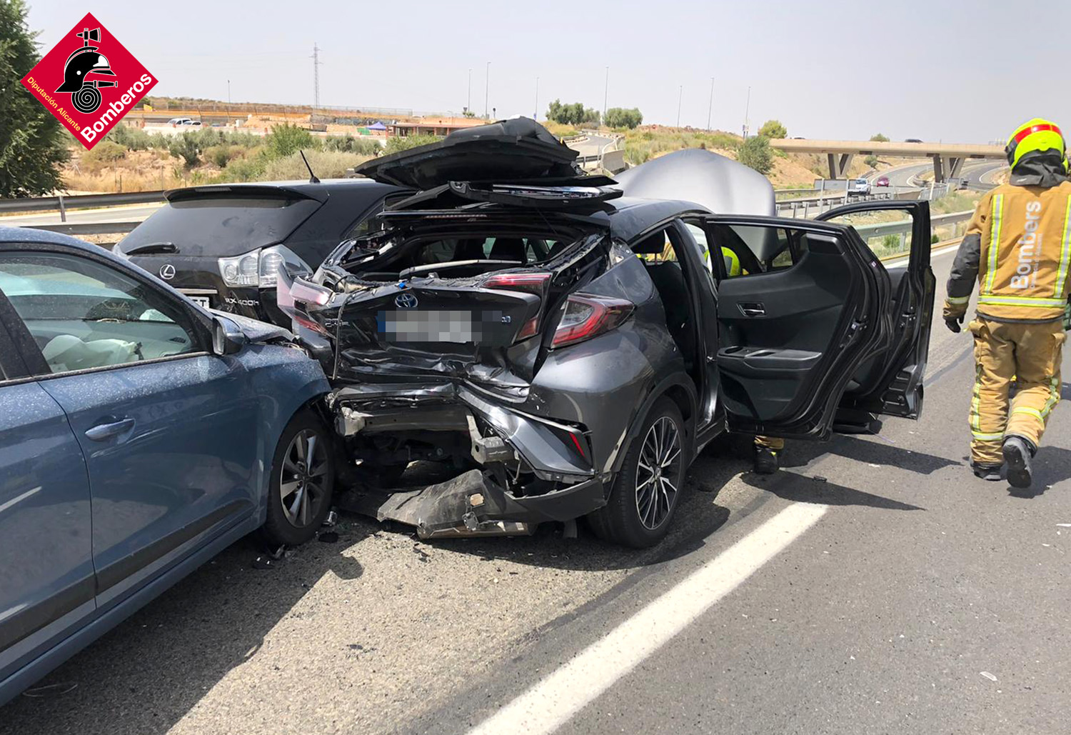 Varios Heridos Leves En Una Colisión Entre Tres Vehículos En Villena ...