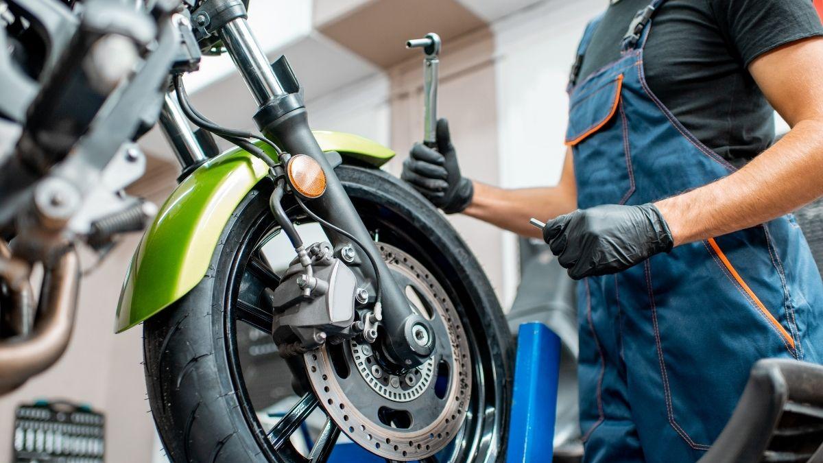 Tarea de mantenimiento de motocicletas que puede hacer usted mismo - El  Periódico de Villena